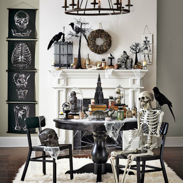 halloween-living-room-skeleton-decoration-ideas
