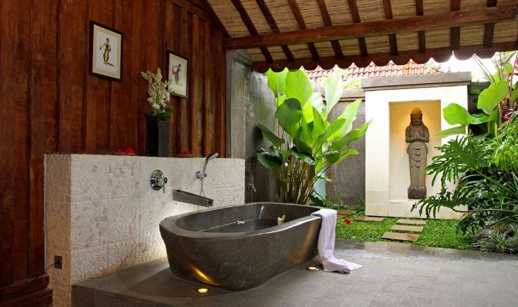 10 Astonishing Tropical Bathrom Ideas That You Must See Today