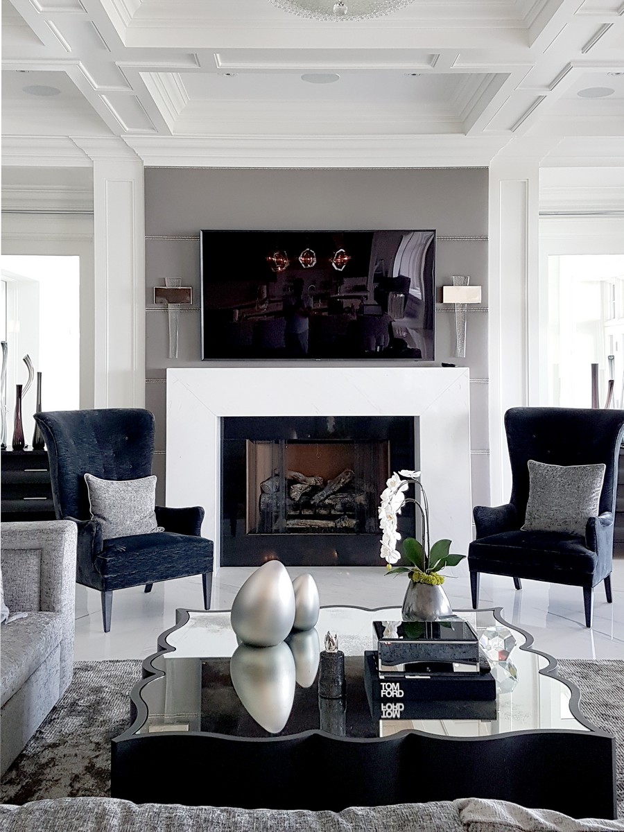 Tomas Pearce Shows How To Mix Classic and Modern In Interior Design